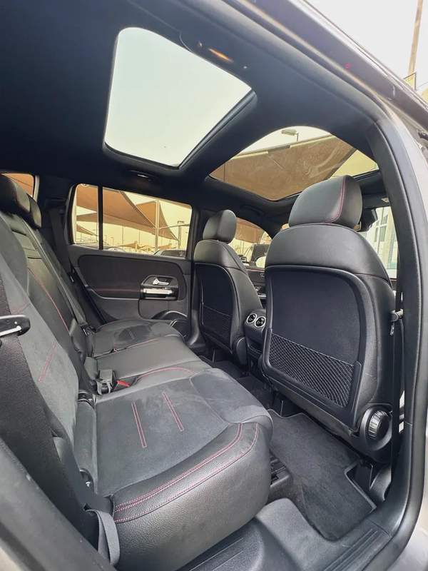 Mercedes Benz GLB250 4MATIC AMG 2022 fully loaded