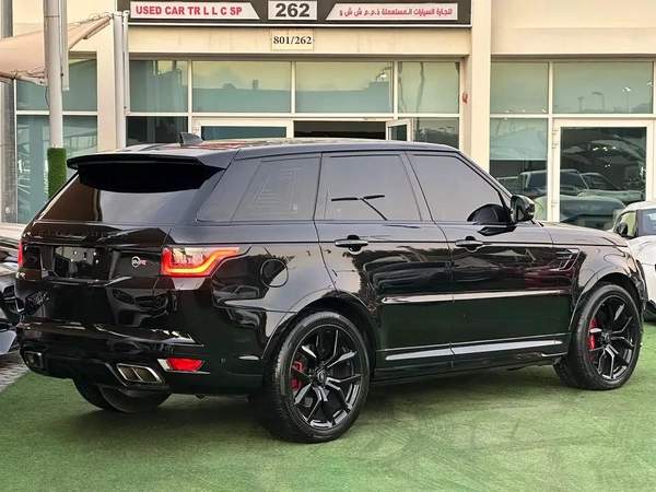 RANGE ROVER SPORT SVR GCC 2018 ORIGINAL PAINT PERFECT CONDITION