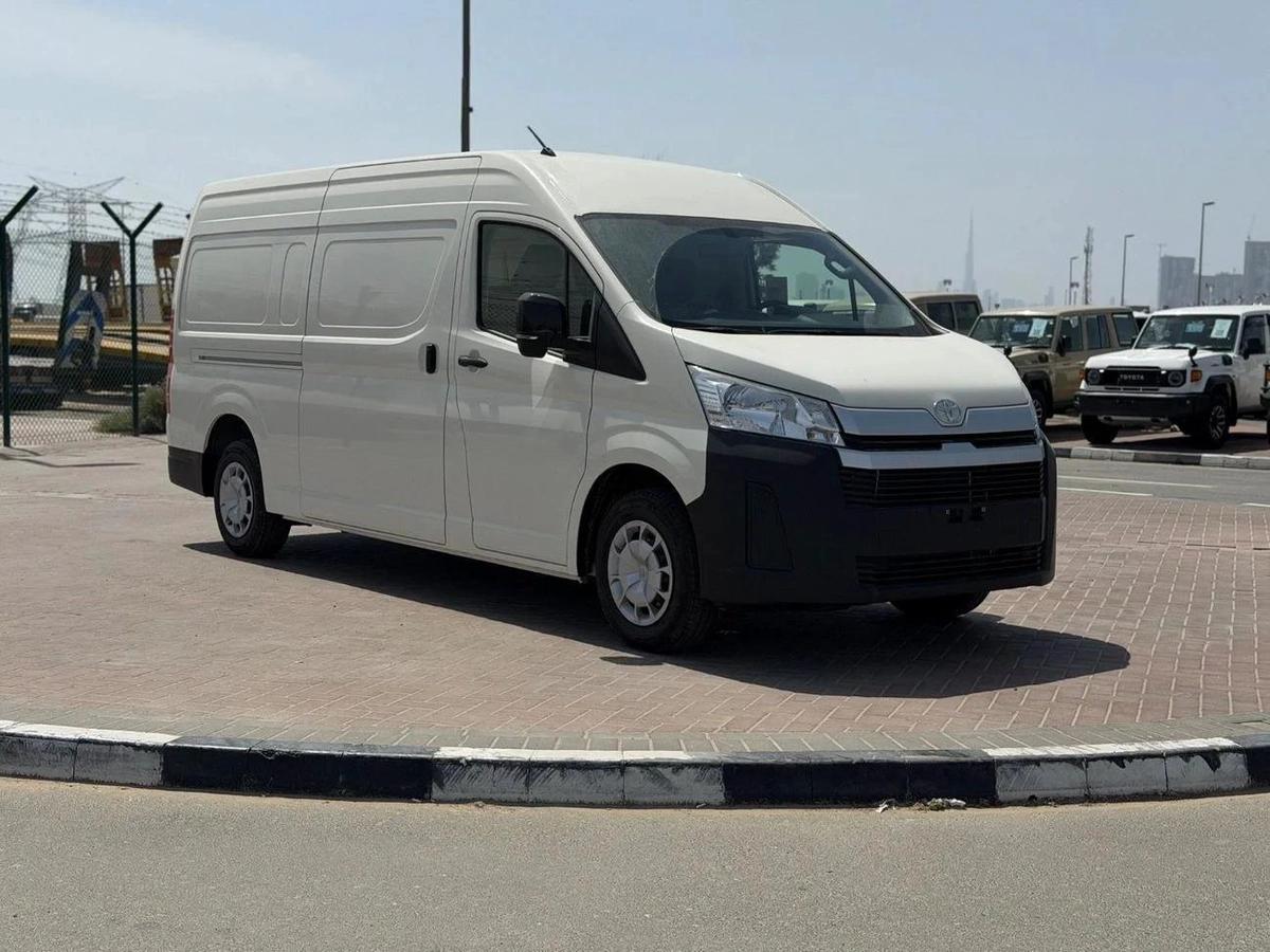 Toyota Hiace 3.5L Cargo manual 2026-15-15