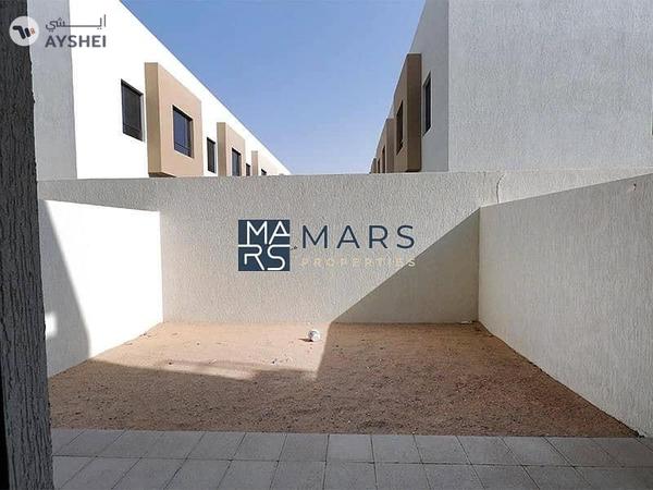 Spacious 2 bhk Townhouse with all facilities available for rent in Al Nasma Residence