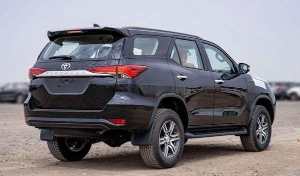 Toyota Fortuner FORTUNER 2.7L 4WD PETROL 2025