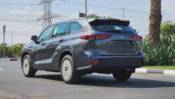 2023 Toyota Highlander GLE Hybrid (Grey)