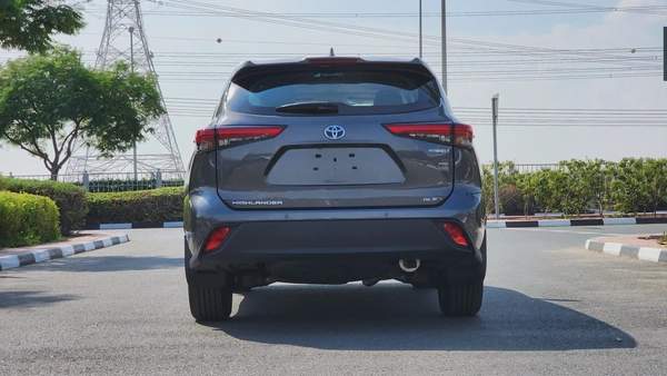 2023 Toyota Highlander GLE Hybrid (Grey)
