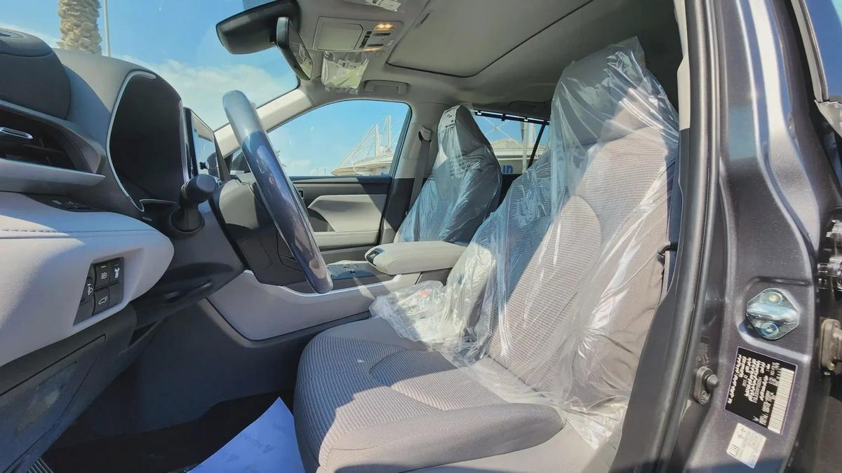 2023 Toyota Highlander GLE Hybrid (Grey)-5-5