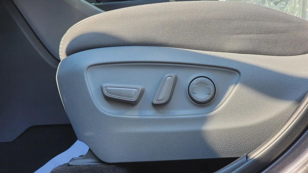 2023 Toyota Highlander GLE Hybrid (Grey)-14-14