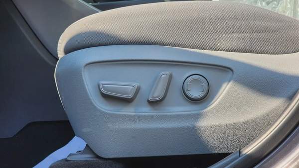 2023 Toyota Highlander GLE Hybrid (Grey)