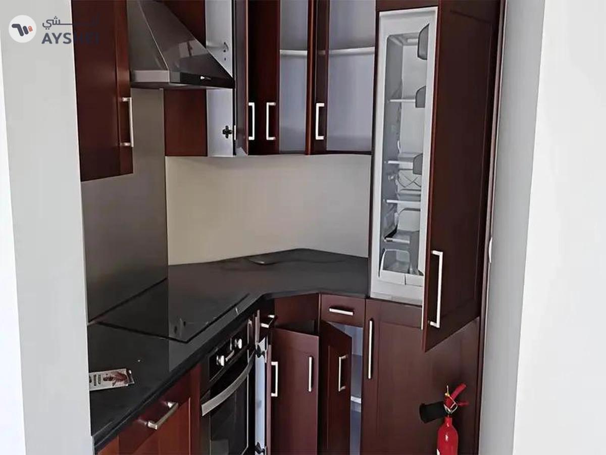 LARGE STUDIO | PODIUM LEVEL | FITTED KITCHEN-4-4