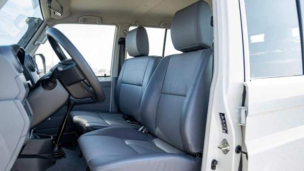 Toyota Land Cruiser 70 Toyota LC76 Hard Top 4.2L Diesel V6 5doors MY2025