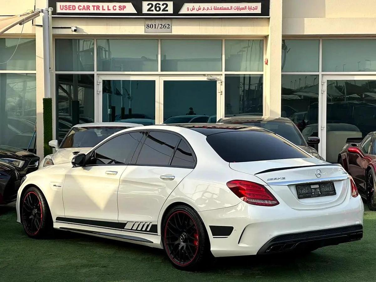 MERCEDES BENZ AMG C63S GCC 2015 FULL OPTION ORIGINAL PAINT PERFECT CONDITION-2-2