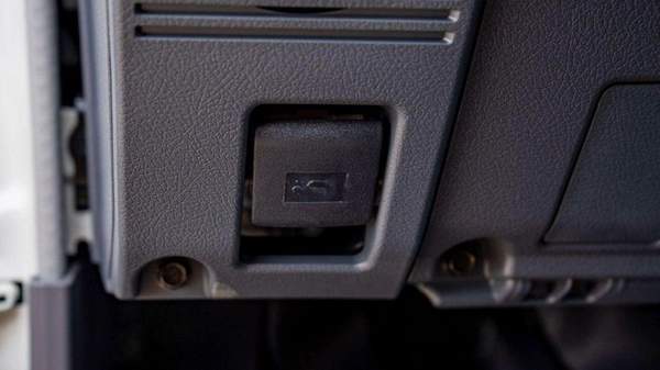 Toyota Land Cruiser 70 LC78 4.2D MT MY2024 – WHITE