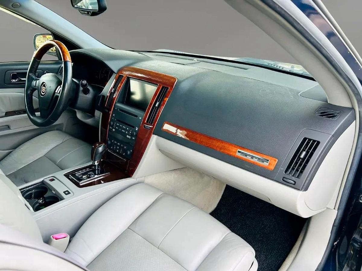 CADILLAC STS | 2006 | LOW MILEAGE CLEAN CAR FRESH JAPAN IMPORT-4-4