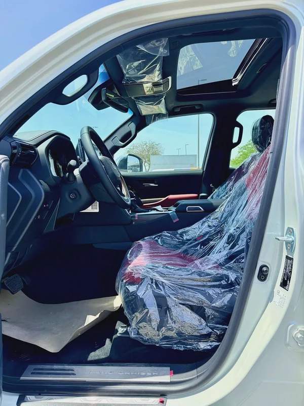 LC300 VXR 3.5L Twin Turbo 2026 GCC Specs Brand New for Export