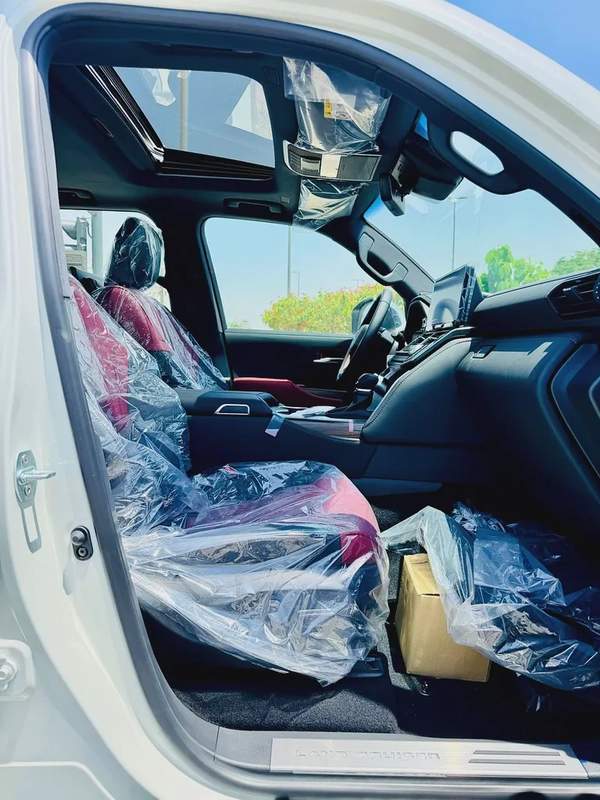 LC300 VXR 3.5L Twin Turbo 2026 GCC Specs Brand New for Export