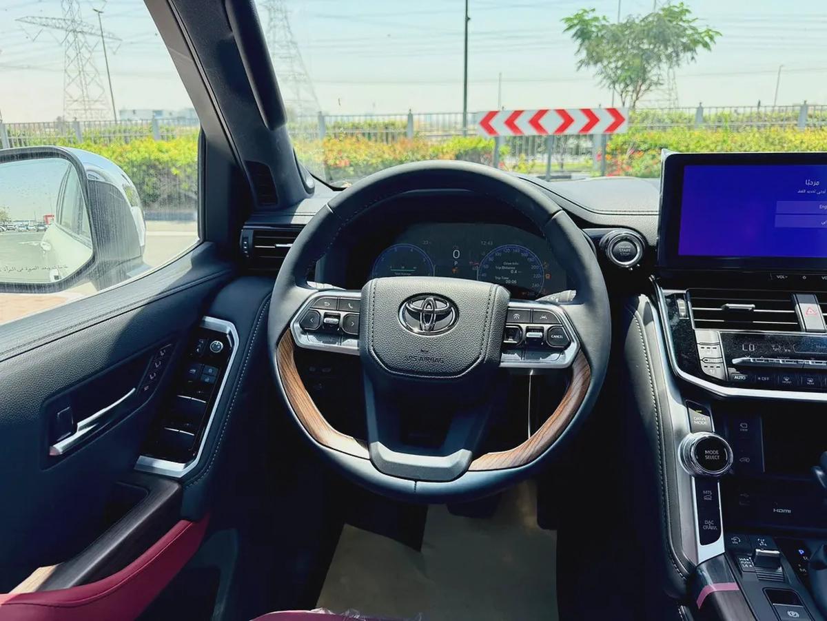 LC300 VXR 3.5L Twin Turbo 2026 GCC Specs Brand New for Export-12-12