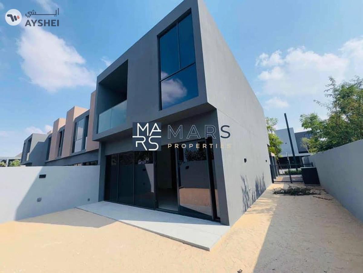 Luxurious brand new 3 bedroom villa in robinia just in 155k-11-11