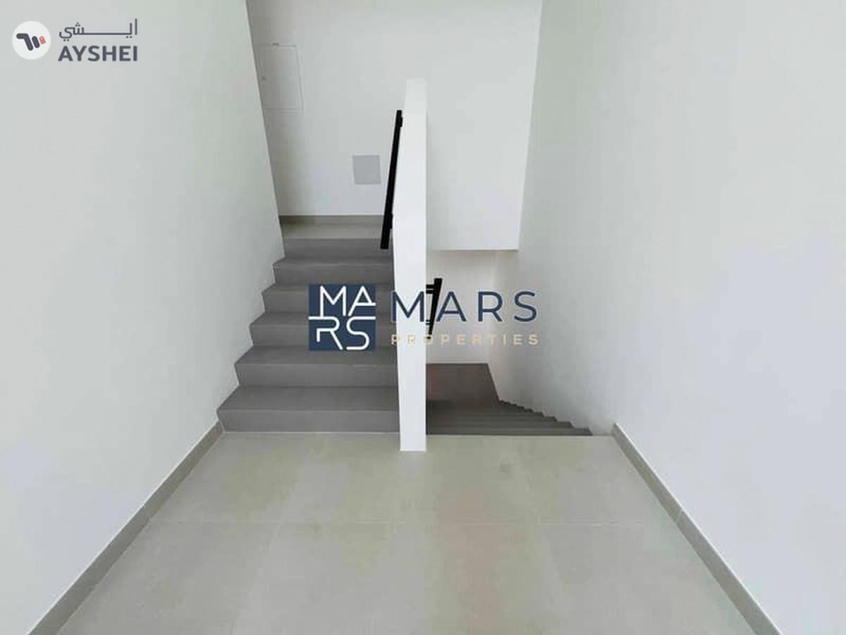 Luxurious brand new 3 bedroom villa in robinia just in 155k-14-14