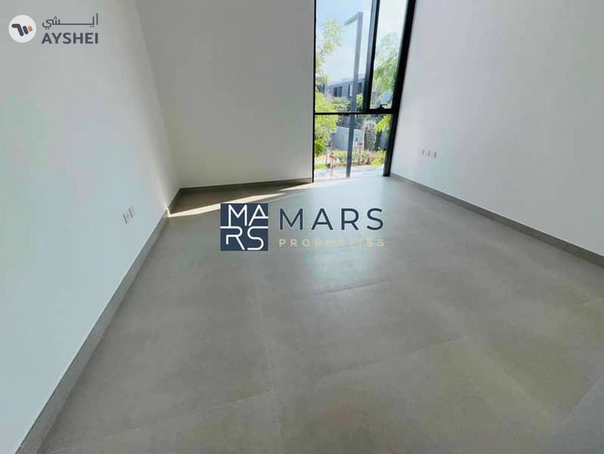 Luxurious brand new 3 bedroom villa in robinia just in 155k-26-26