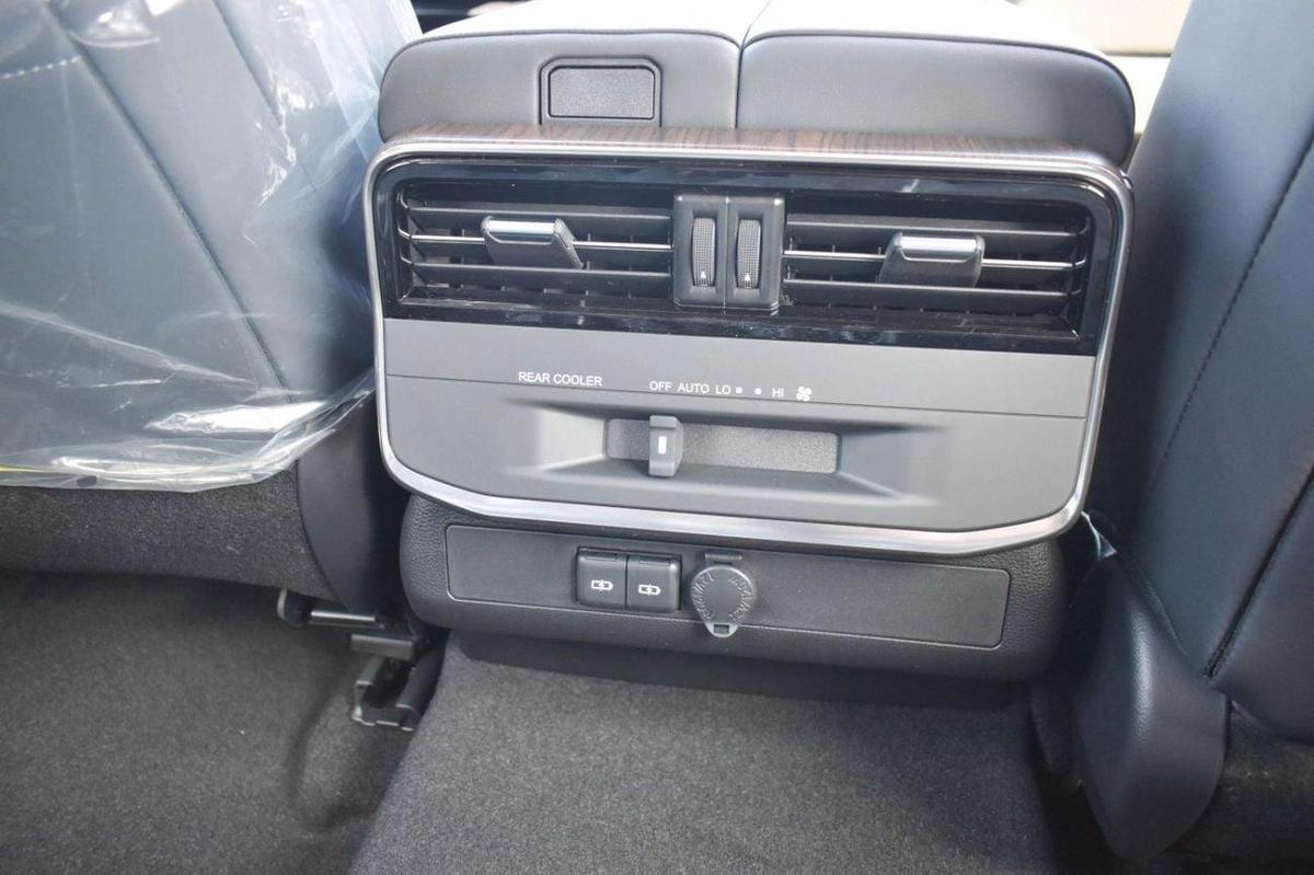 Toyota Land Cruiser Toyota Land Cruiser GXR 3.3L Diesel Full Option MY2025-17-17
