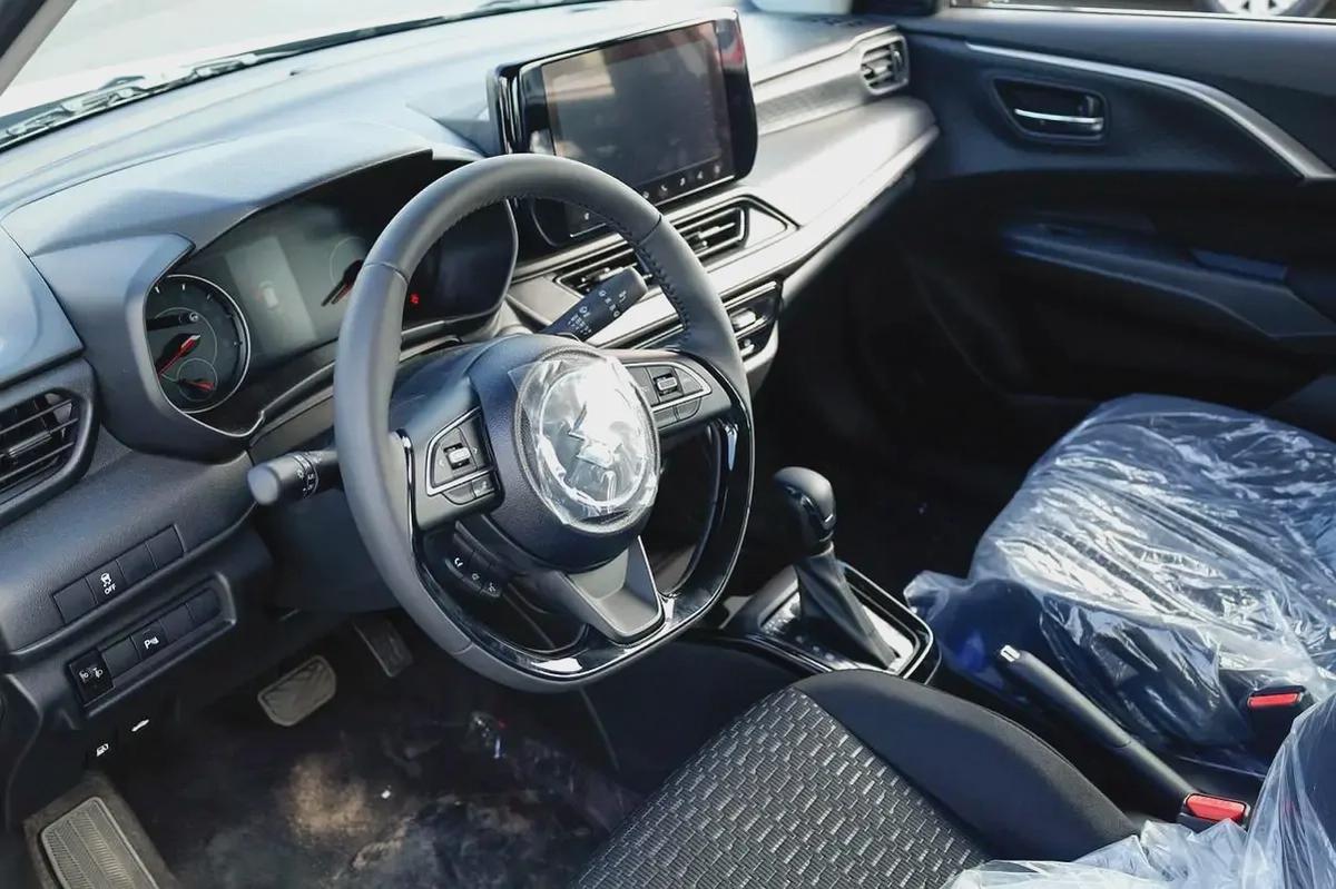 Suzuki Swift 2026/ GLX 1.2L/ Available Now-7-7