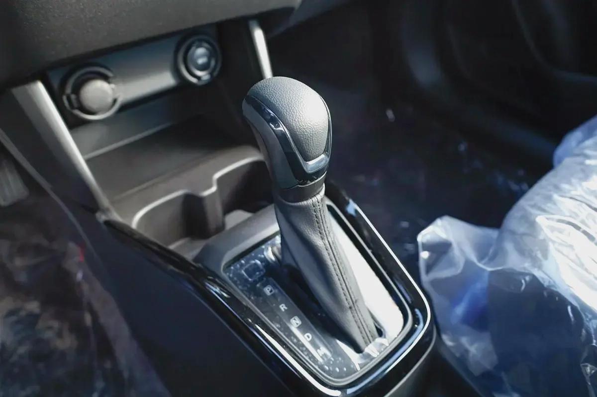 Suzuki Swift 2026/ GLX 1.2L/ Available Now-9-9