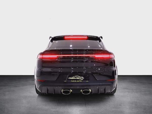 PORSCHE CAYENNE COUPE GCC - TURBO GT FULL CARBON