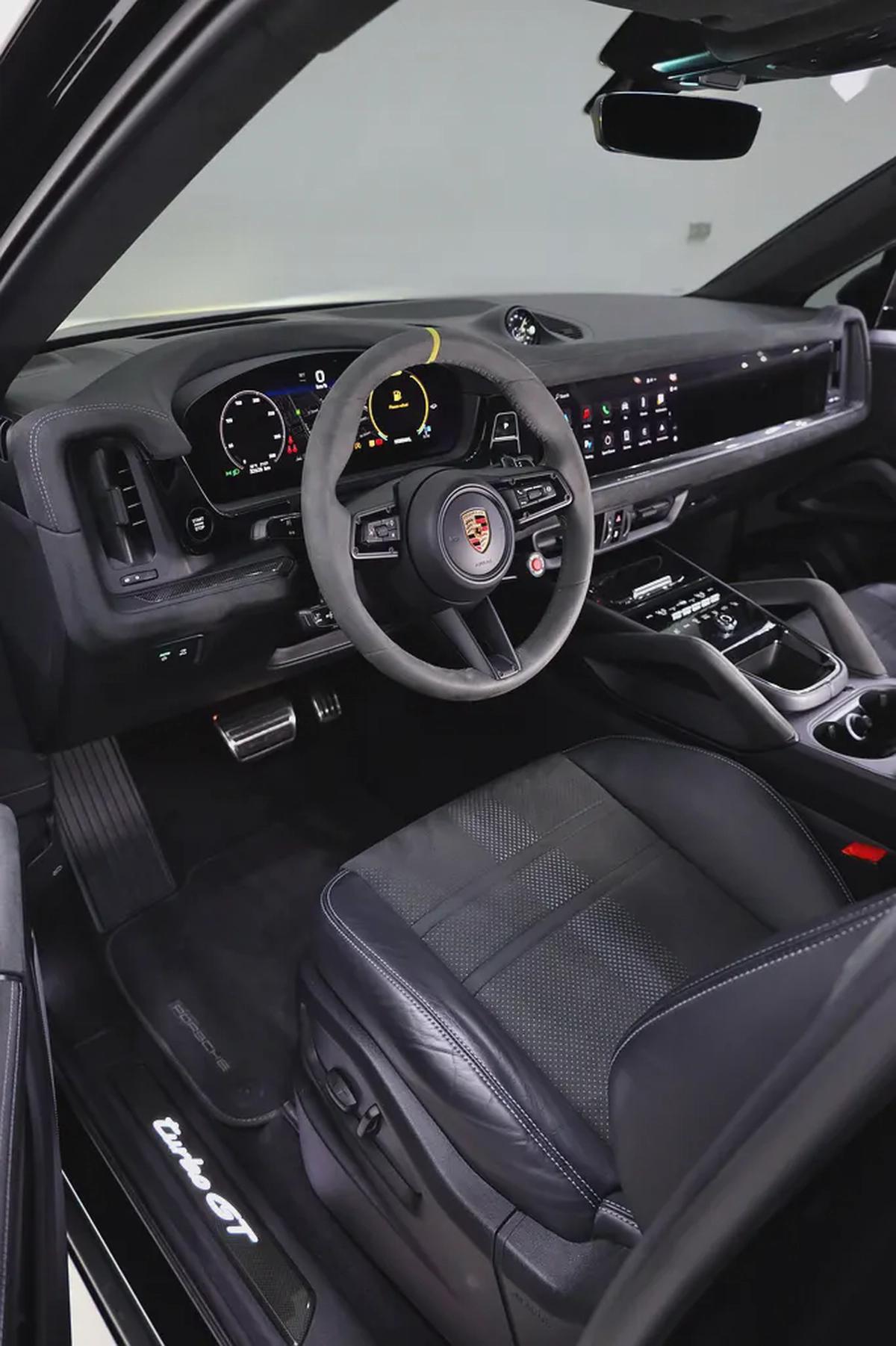 PORSCHE CAYENNE COUPE GCC - TURBO GT FULL CARBON-5-5