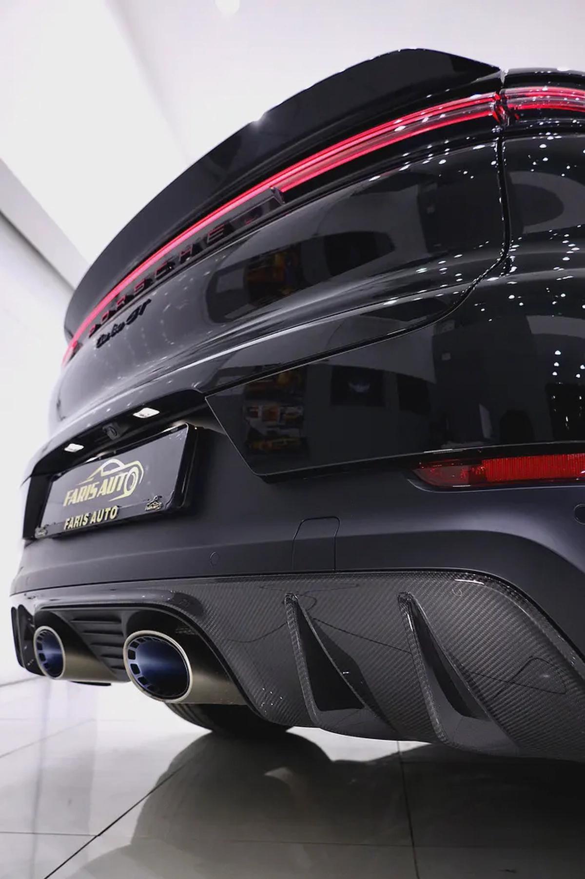 PORSCHE CAYENNE COUPE GCC - TURBO GT FULL CARBON-8-8