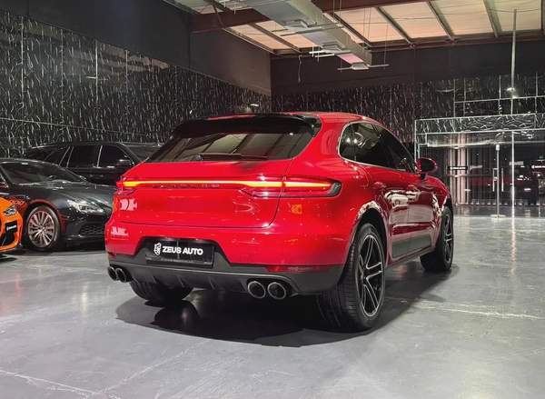 Porsche Macan 2021 GCC specs for 160,000.00 AED