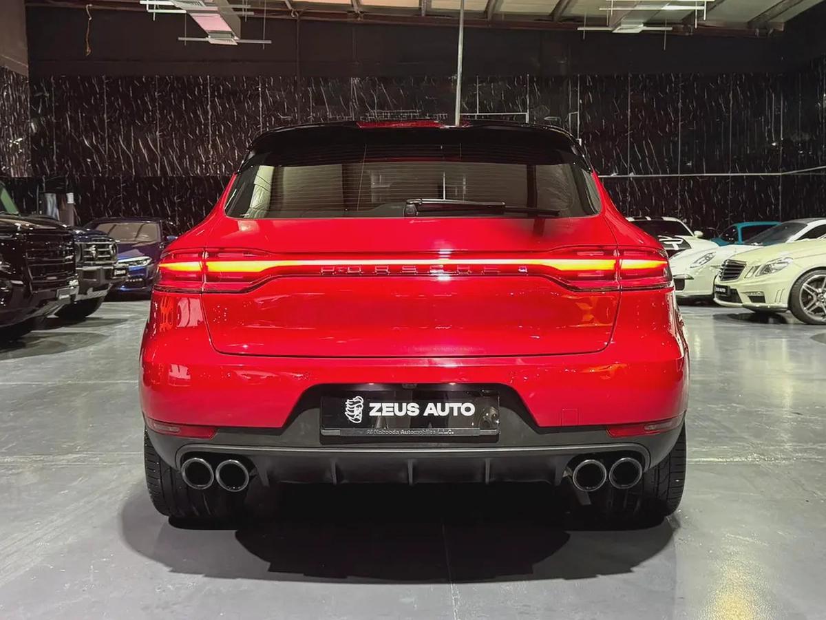 Porsche Macan 2021 GCC specs for 160,000.00 AED-7-7