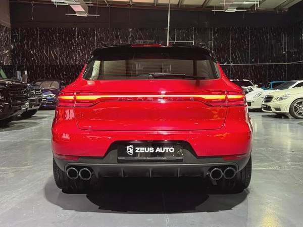 Porsche Macan 2021 GCC specs for 160,000.00 AED