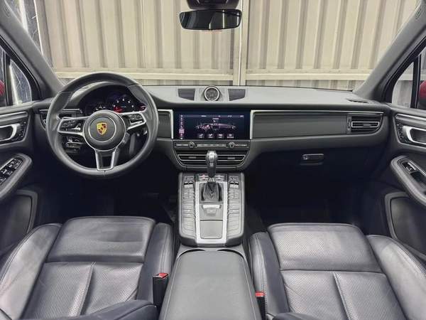 Porsche Macan 2021 GCC specs for 160,000.00 AED