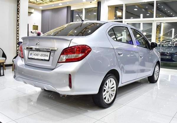 Mitsubishi Attrage ( 2021 Model ) in Silver Color GCC Specs
