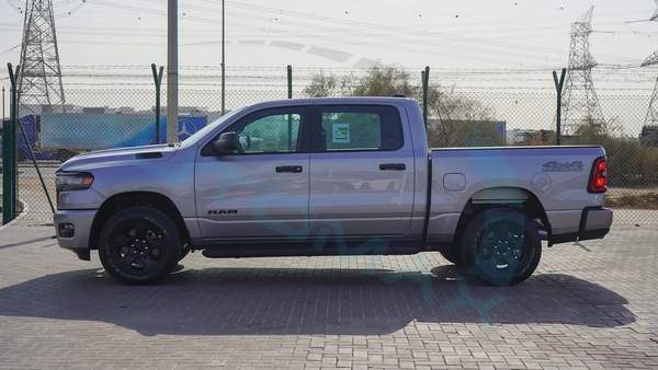 2025 RAM 1500 Tradesman Hurricane SO 3.0TT Crew Cab GCC 0KM With 3 Years Warranty