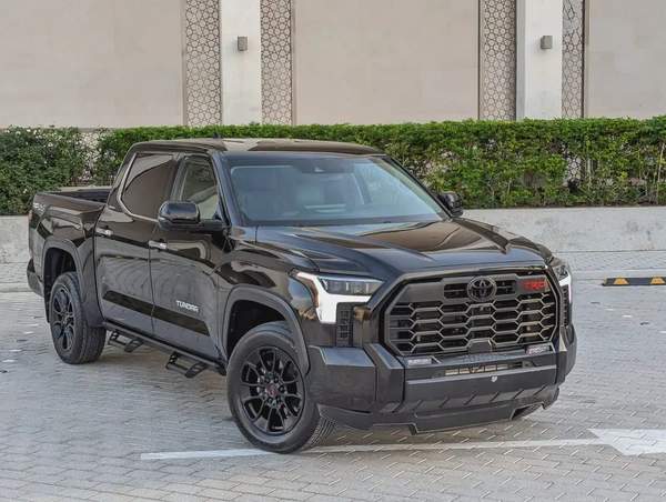 2022 Toyota Tundra Crewmax Limited - American Specs - GCC Ready!