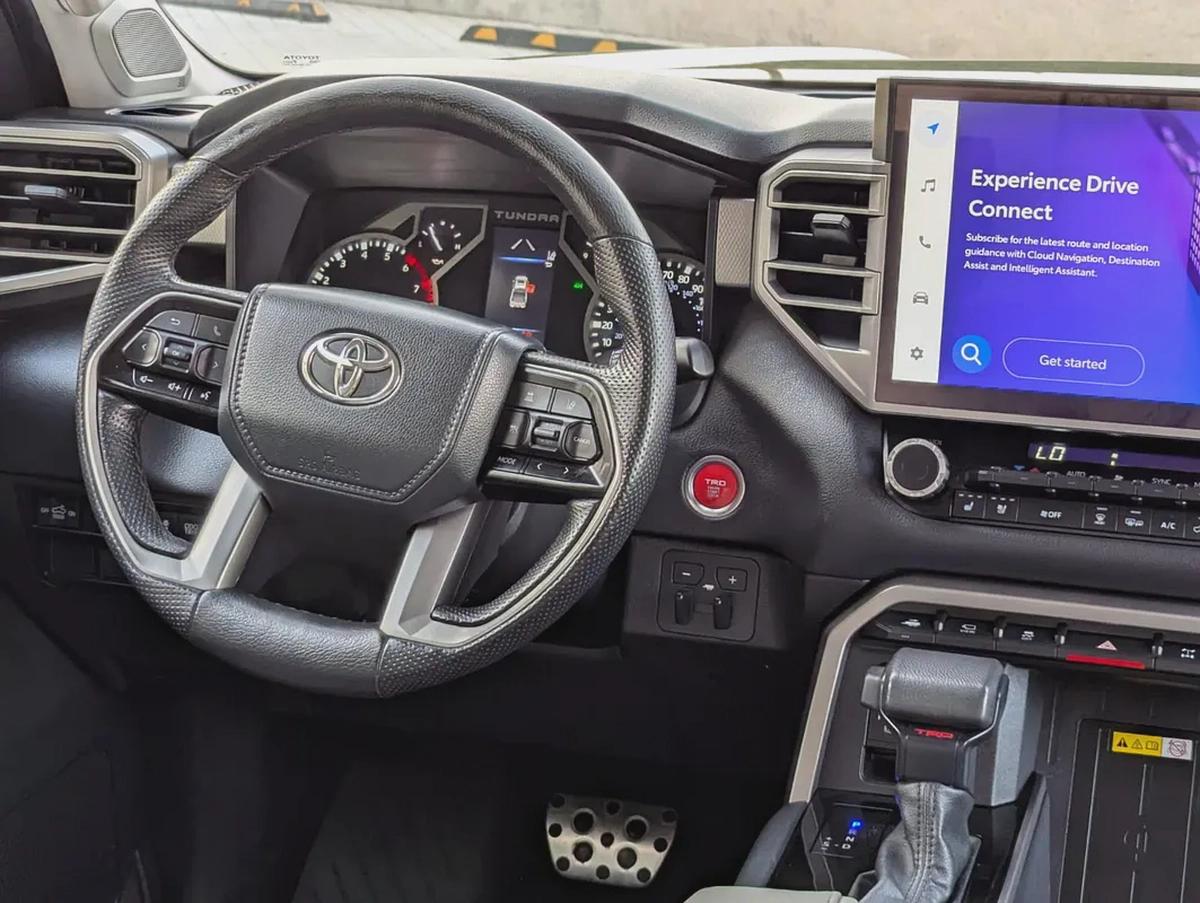 2022 Toyota Tundra Crewmax Limited - American Specs - GCC Ready!-12-12