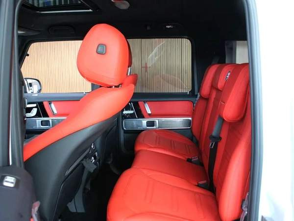 2025 - MERCEDES-BENZ G580 - BRAND NEW!