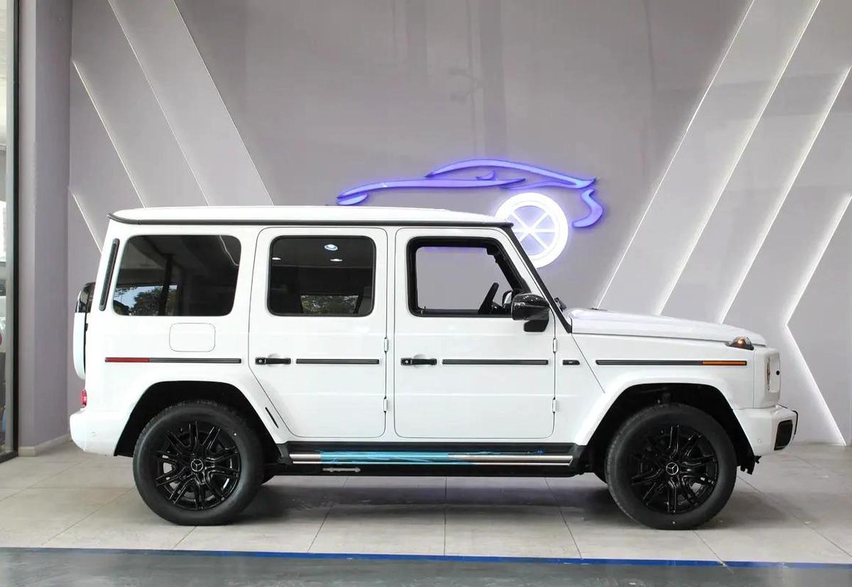 2025 - MERCEDES-BENZ G580 - BRAND NEW!-9-9