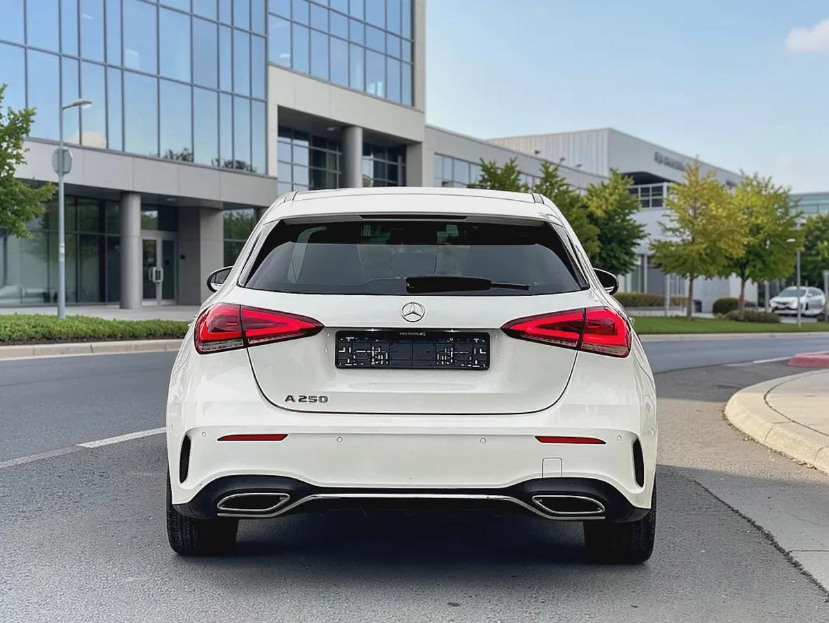 AED 1,560 PM | MERCEDES A250 AMG| 2.0L FWD | WELL MAINTAINED | 0% DOWNPAYMENT-5-5