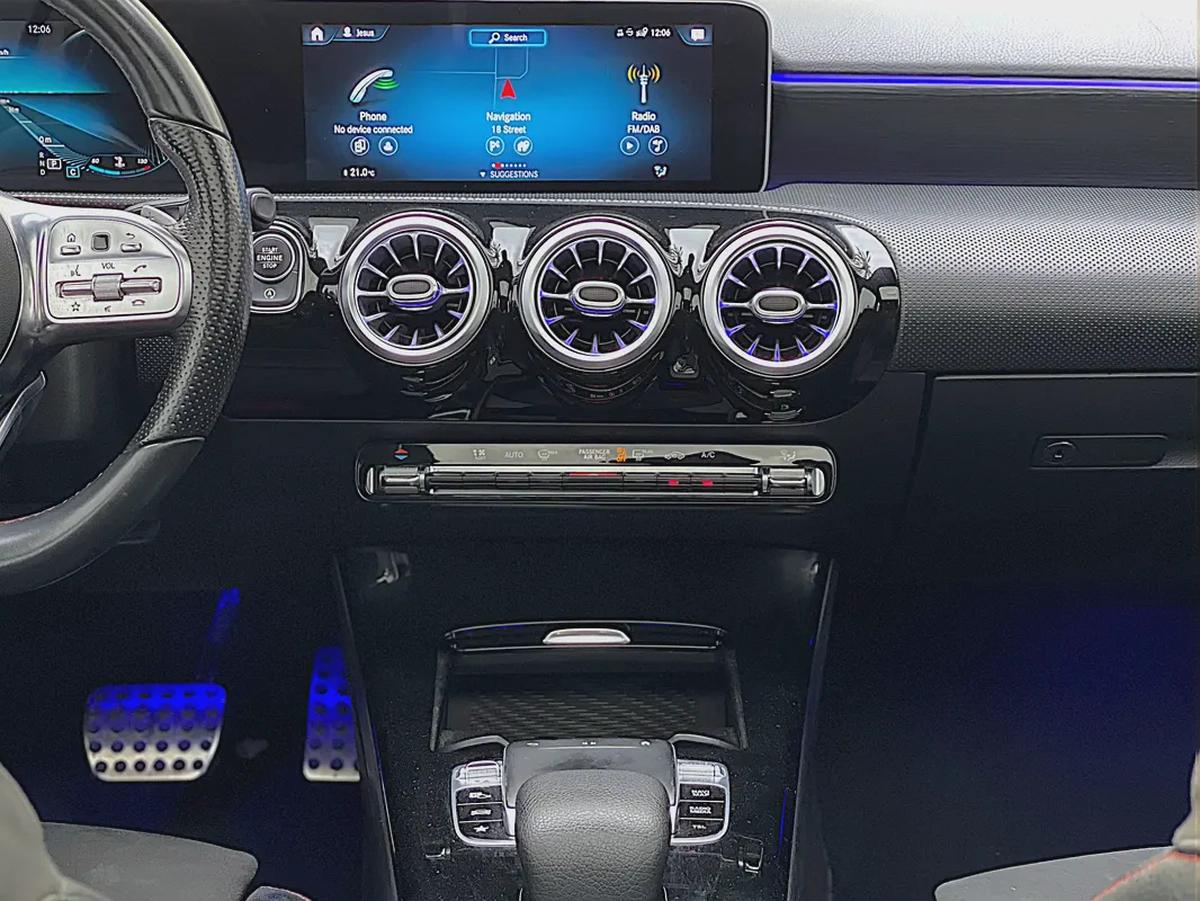 AED 1,560 PM | MERCEDES A250 AMG| 2.0L FWD | WELL MAINTAINED | 0% DOWNPAYMENT-12-12