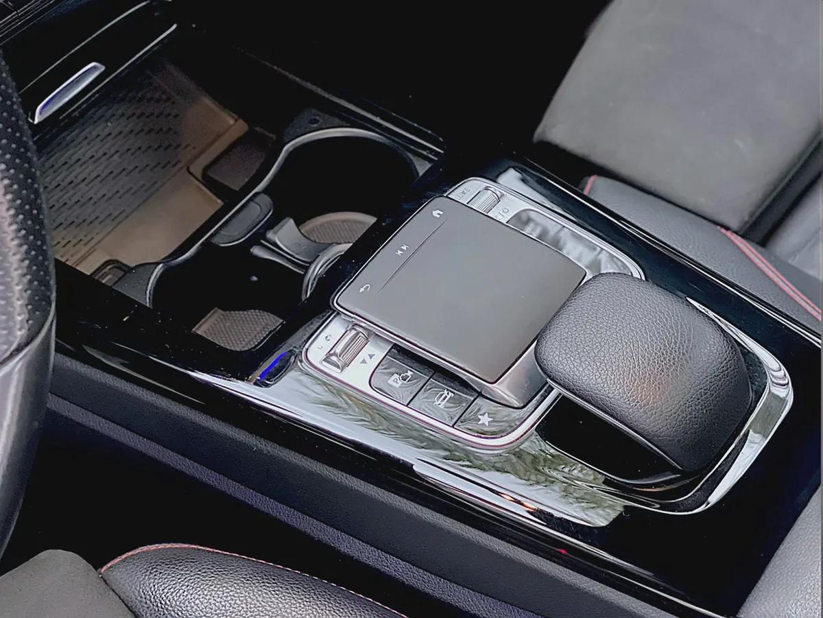 AED 1,560 PM | MERCEDES A250 AMG| 2.0L FWD | WELL MAINTAINED | 0% DOWNPAYMENT-13-13