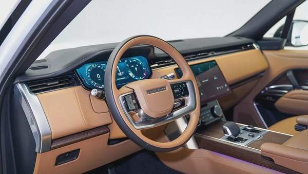 Special Offer | AED 7,067 PM | Special Colour, 23in Wheels | P530 HSE