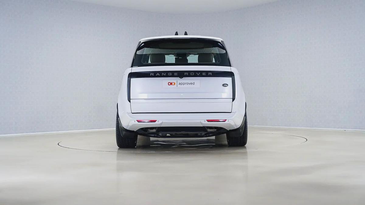 Special Offer | AED 7,067 PM | Special Colour, 23in Wheels | P530 HSE-9-9