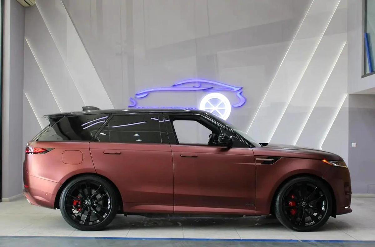 2025 - Range Rover Sport Autobiography P550e Hybird-8-8