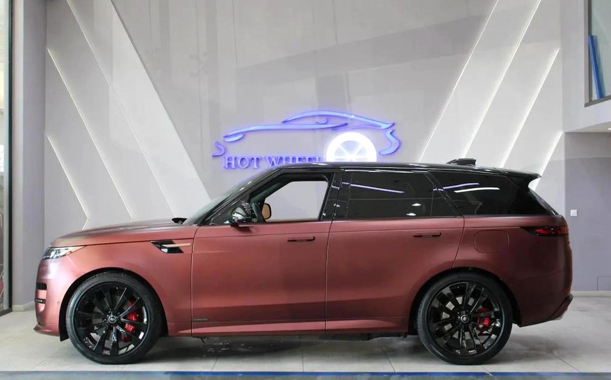 2025 - Range Rover Sport Autobiography P550e Hybird-9-9