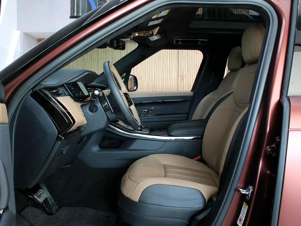 2025 - Range Rover Sport Autobiography P550e Hybird-1-1