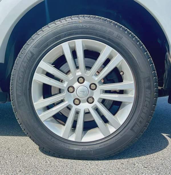 LAND ROVER LR4 2016 FULL OPTION GCC SPEC