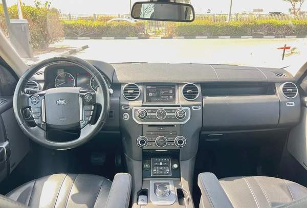 LAND ROVER LR4 2016 FULL OPTION GCC SPEC
