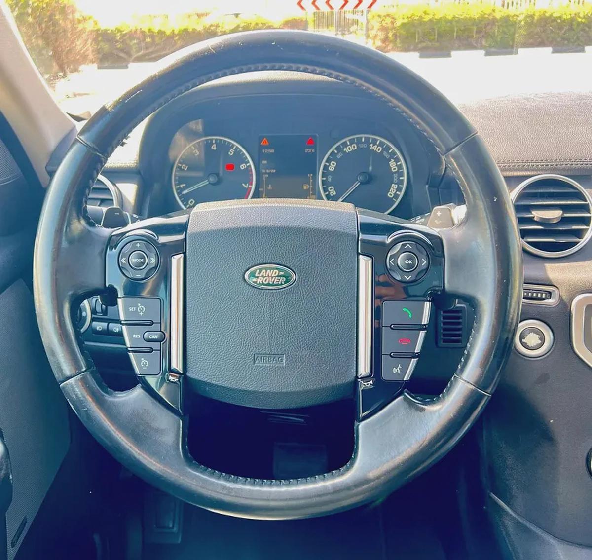 LAND ROVER LR4 2016 FULL OPTION GCC SPEC-11-11