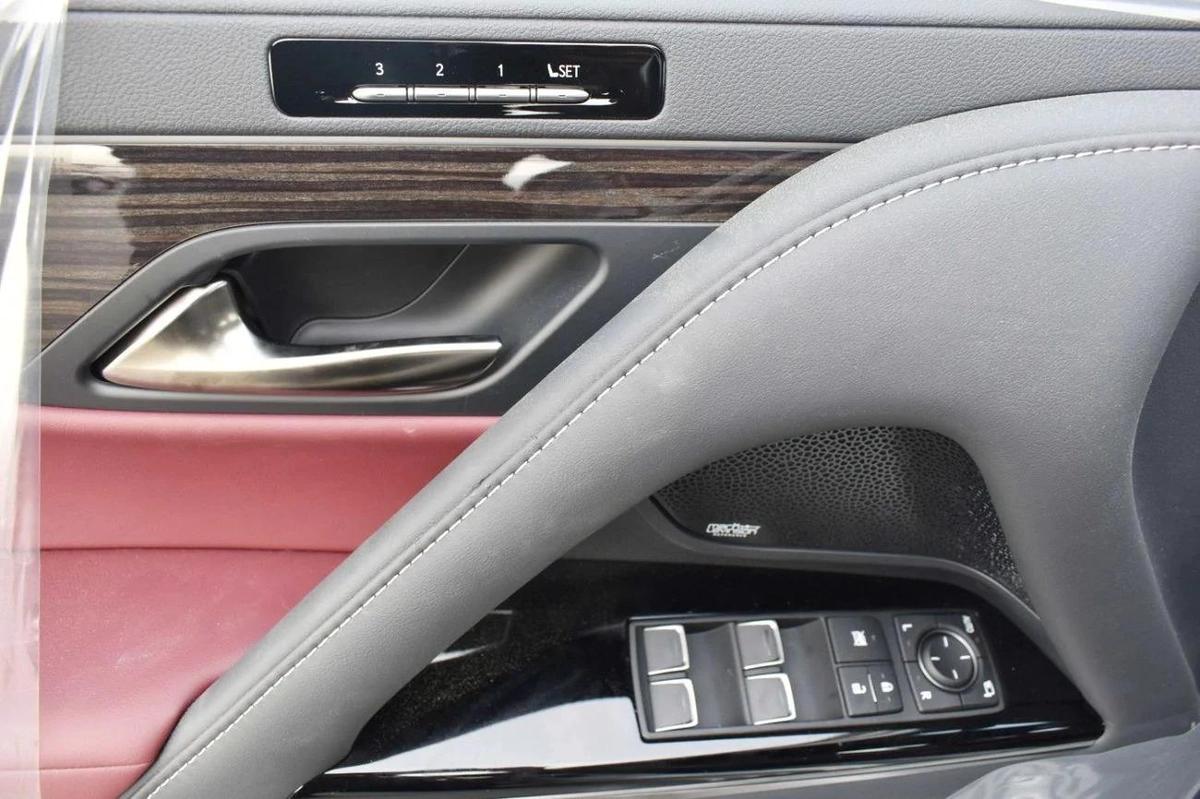 Lexus LX700h 3.5L HEV URBAN 20' ALY, HUD, 7 STR, W/RSE. ML25-8-8