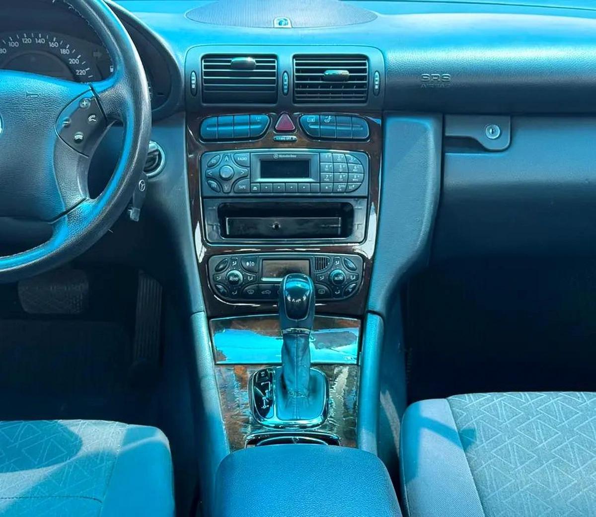 BENZ C240 | 2002 | CLEAN CAR | JAPAN IMPORT-5-5